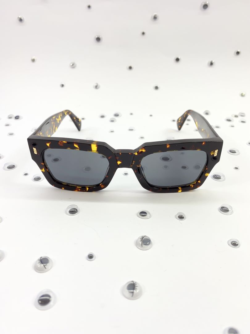 occhiali da soleacetato